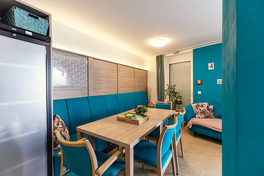 intensivpflege-wohngemeinschaften-amalia-altenpflege-intensivpflege-beatmungspflege-neptun-eingliederungshilfe-traunstein-04